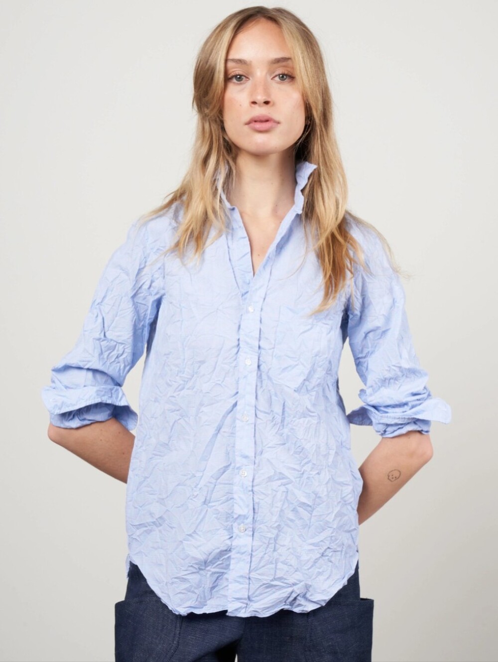 Frank and Eileen Joedy Woven Button Up in Light Blue - Size S